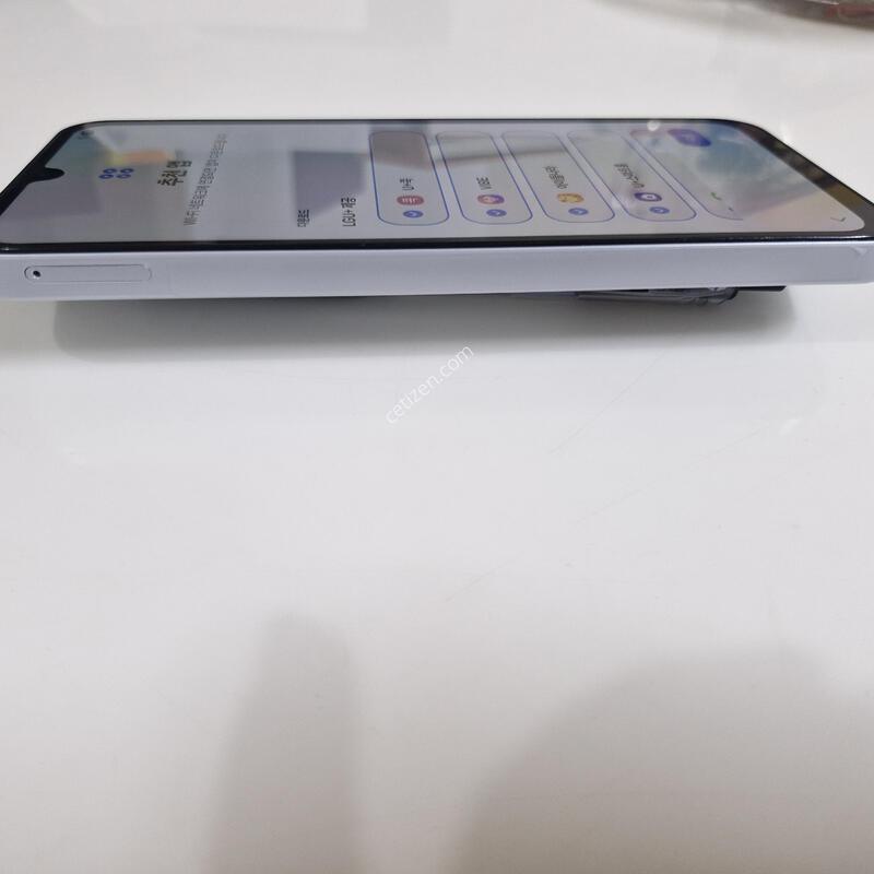 �������� ���ܻ� ����3ȭ��Ʈ128GB