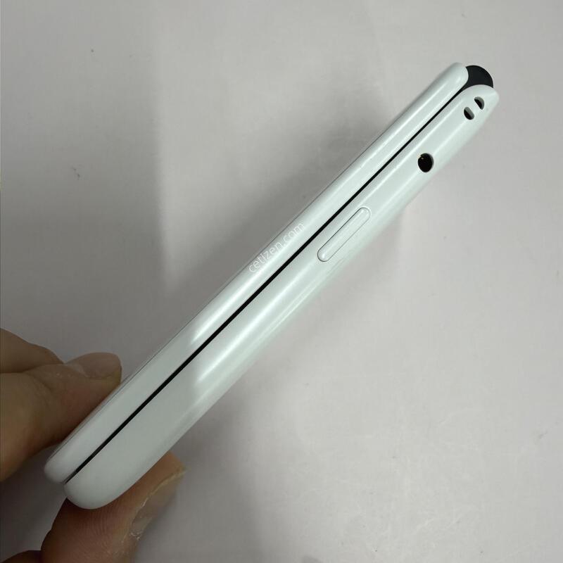 ��Ÿ������ ȭ��Ʈ S�� 32GB