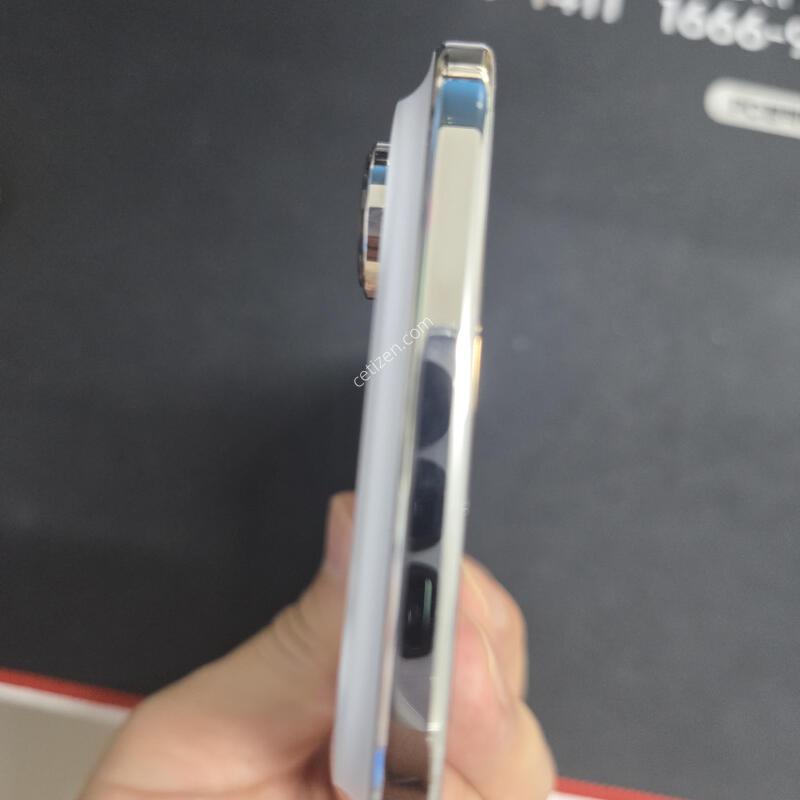 ������ ���� 256GB ȭ��Ʈ