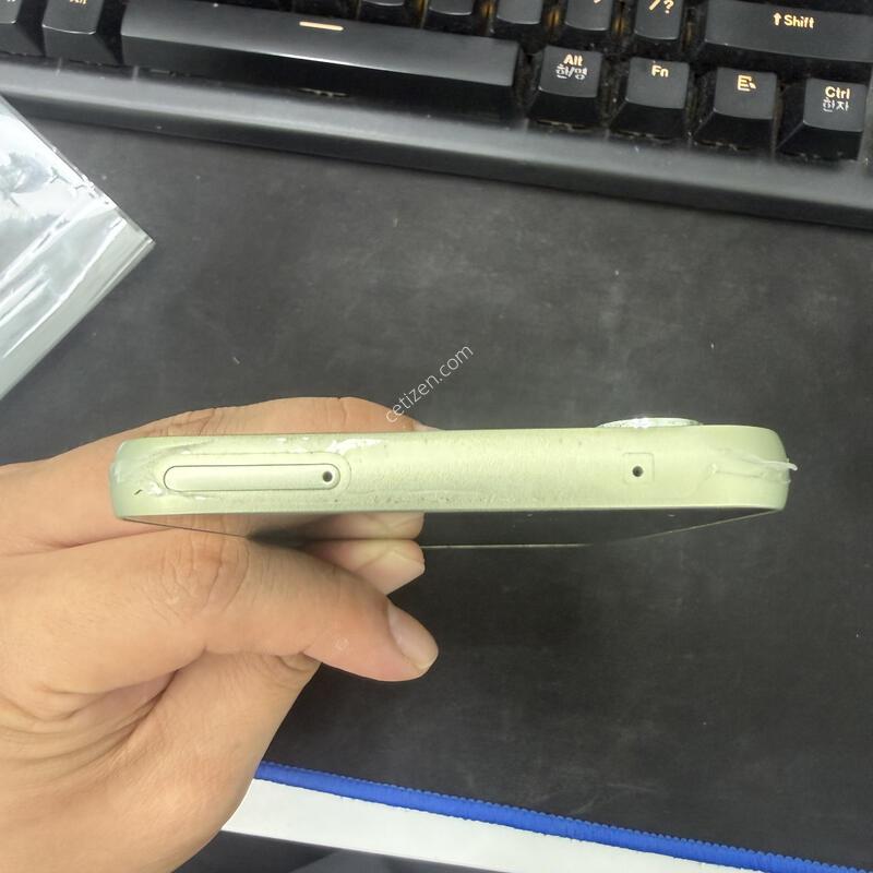 ������ ����4 �׸� 128GB