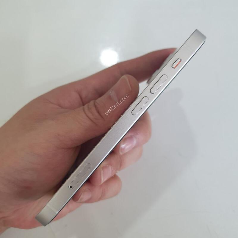 ������12�̴�64G ���ܻ� ���±� �߰��� �����
