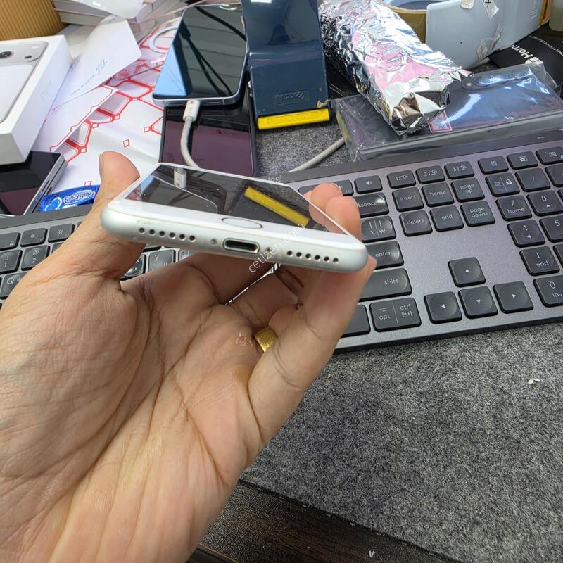 (804)������8 256