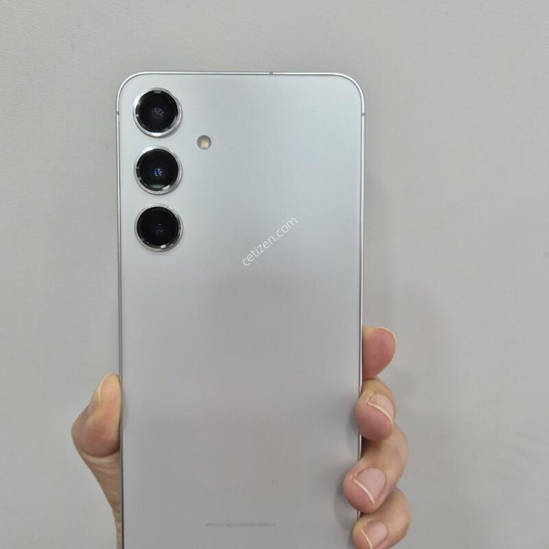 S24+