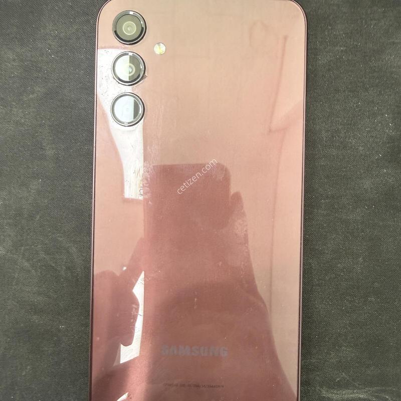 ������ A24 ���ǵ� 128GB