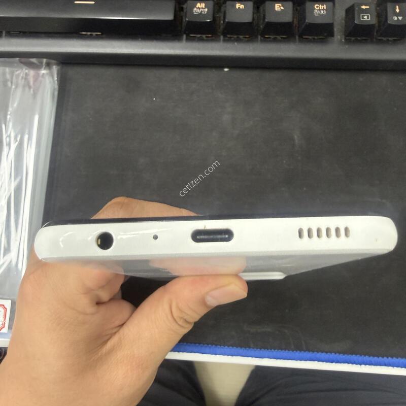 ������ A23 ȭ��Ʈ 128GB