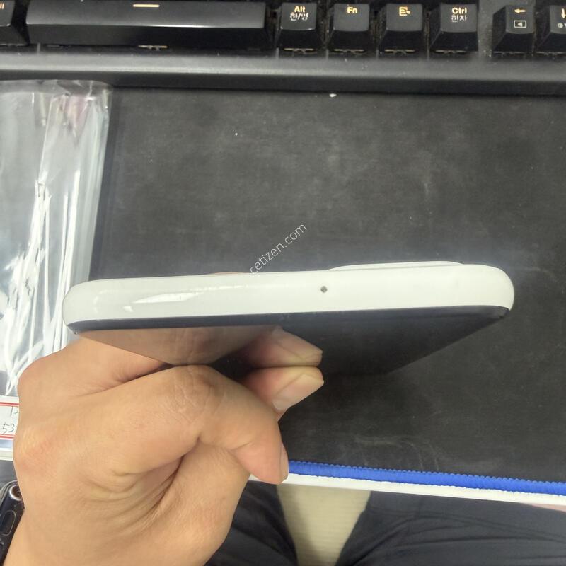 ������ A23 ȭ��Ʈ 128GB