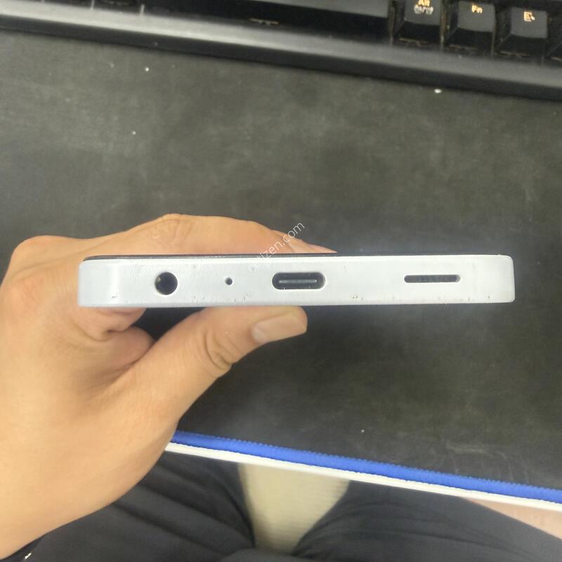 ������ A25 ���� 128GB