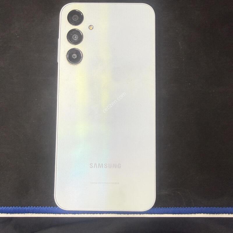 ������ A25 ���� 128GB