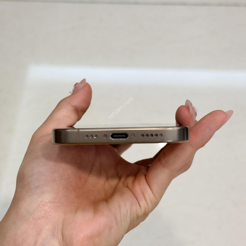 ������ 16 Pro 512GB ����Ʈ ƼŸ�� �Ǹ��մϴ�.