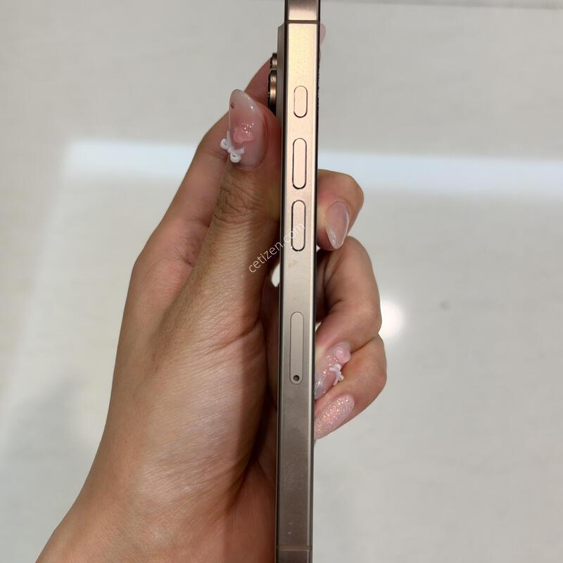 ������ 16 Pro 512GB ����Ʈ ƼŸ�� �Ǹ��մϴ�.