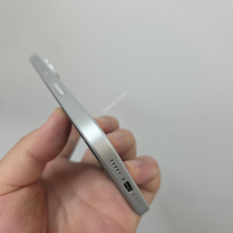 ������16 128GB ȭ��Ʈ