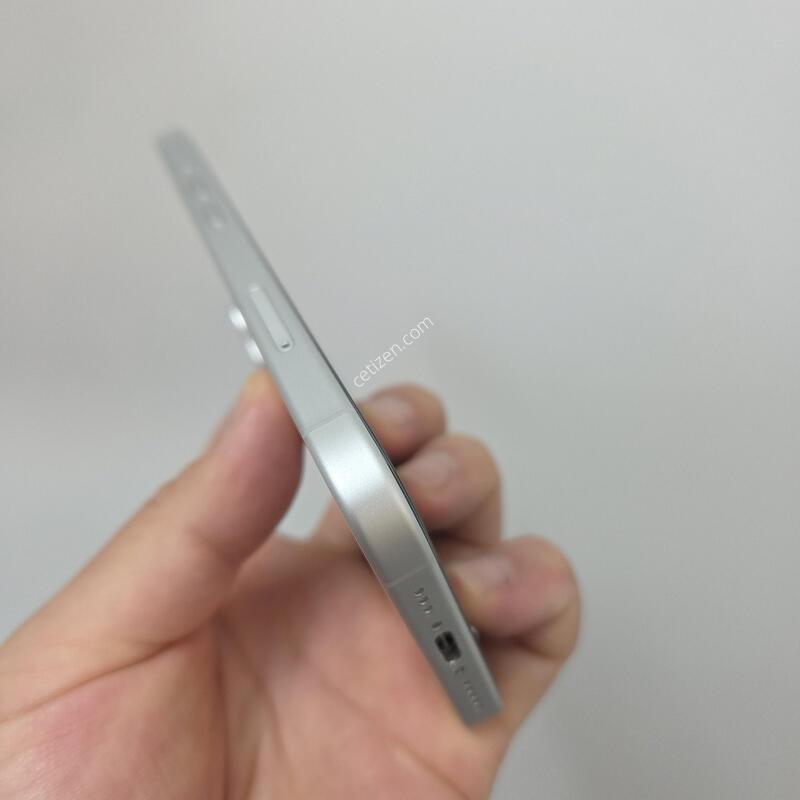 ������16 128GB ȭ��Ʈ