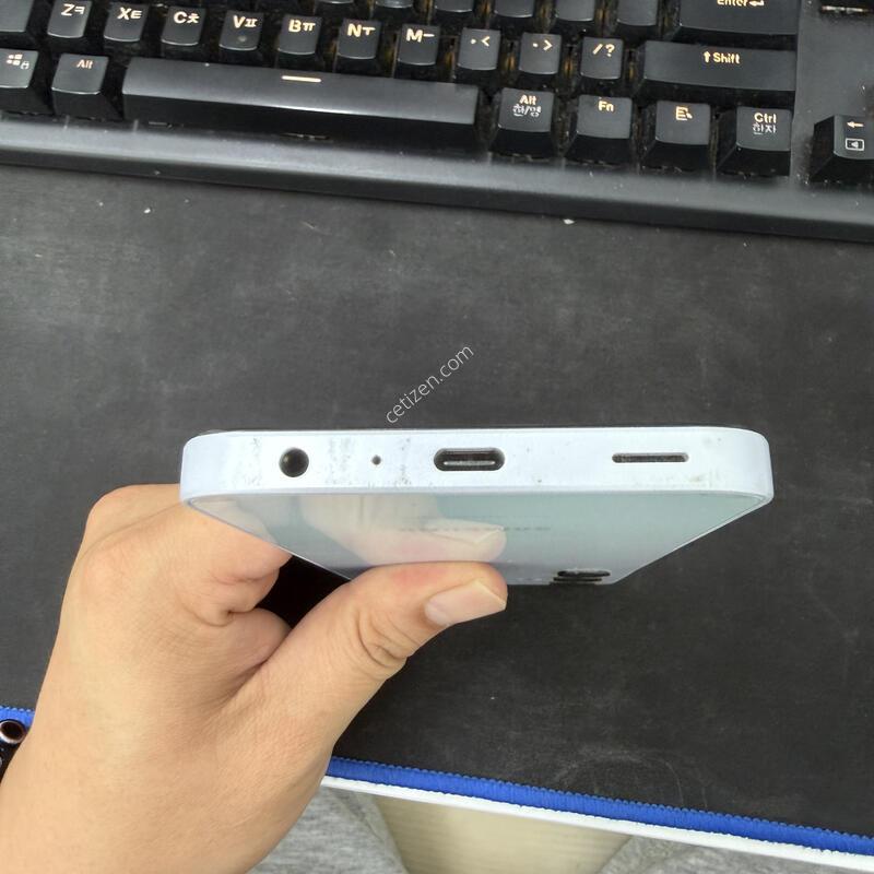 ������ A25 ���� 128GB