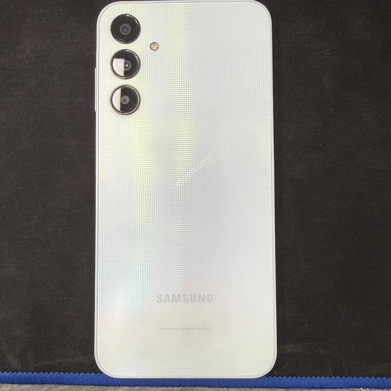 ������ A25 ���� 128GB
