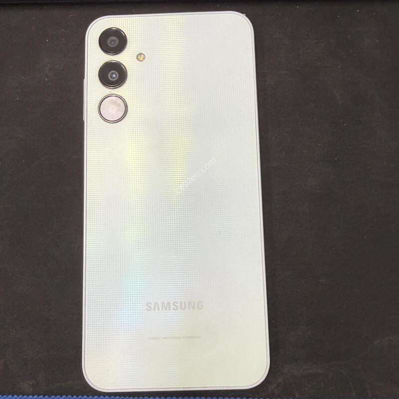 ������ A25 ���� 128GB