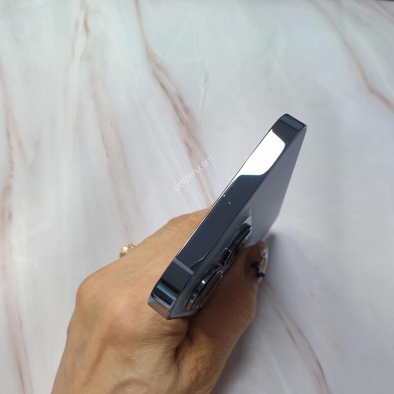 ������13���� ���� 256G A�� ������ �Ǹ��մϴ�