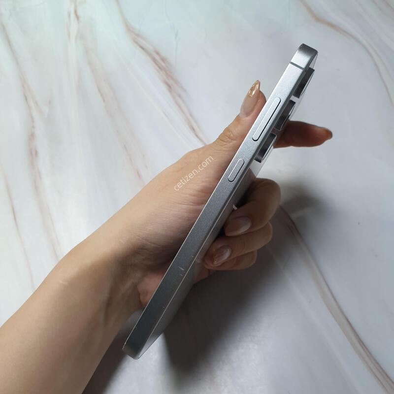 LG ������ S24FE �׷��� 256G ������ �Ǹ��մϴ�