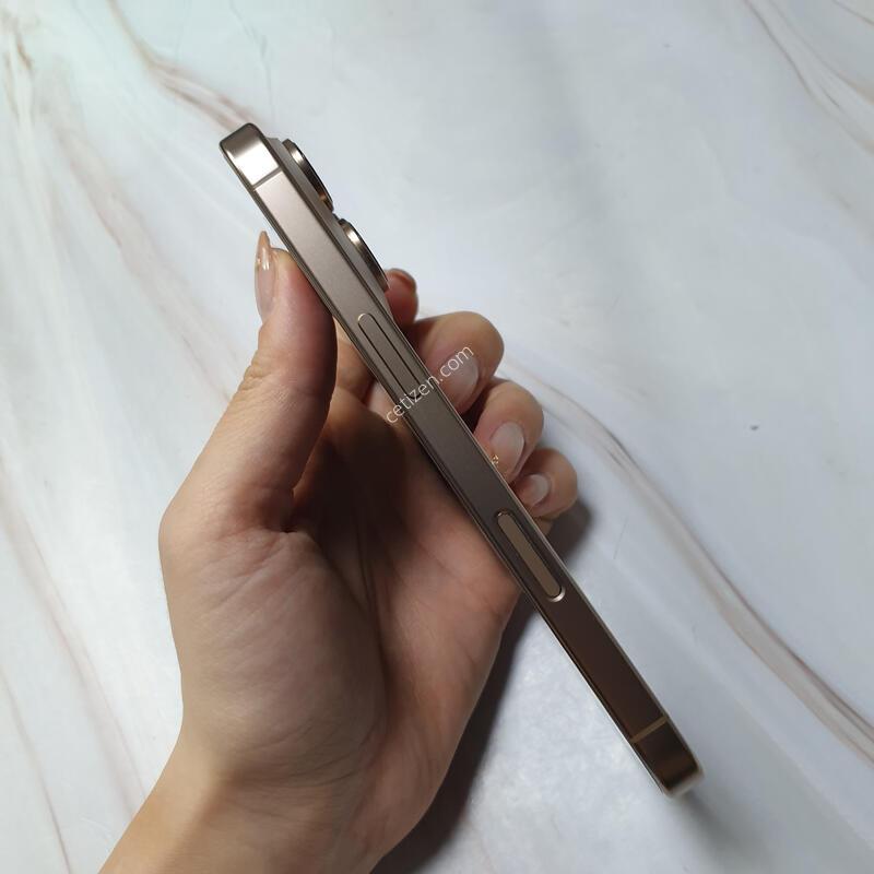 ������16���� ����ƮƼŸ�� 256G A�� ������ �Ǹ��մϴ�