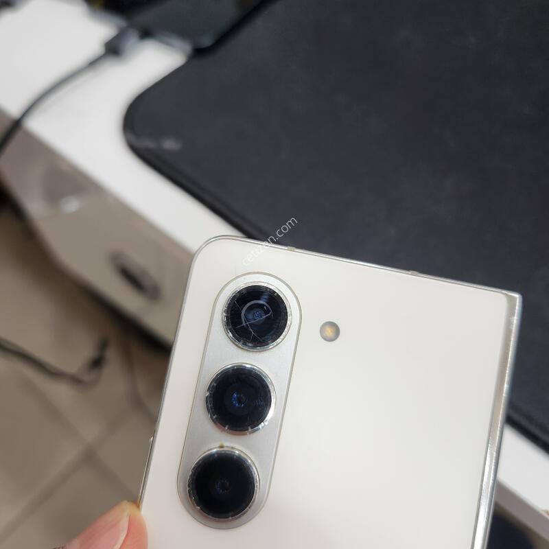 ����5  512GB