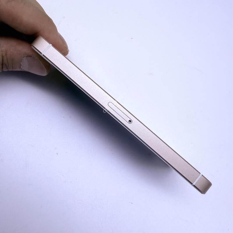 ������se1 ��� 64GB 84% �Ǹ�