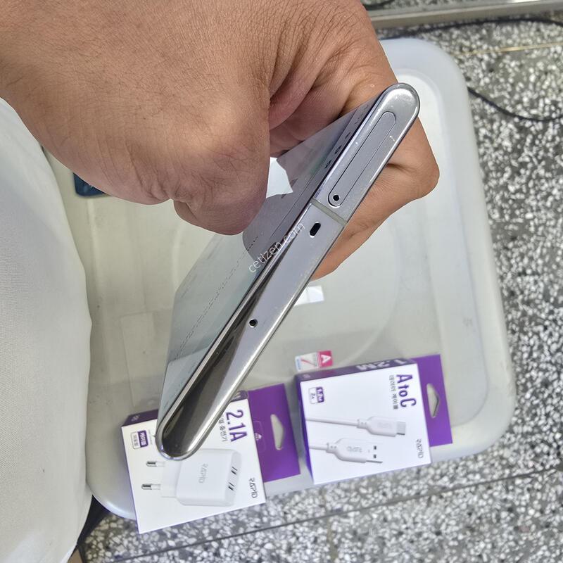 SK ��Ʈ10+(N976) 256G �ƿ��۷ο���� ����� �˴ϴ�