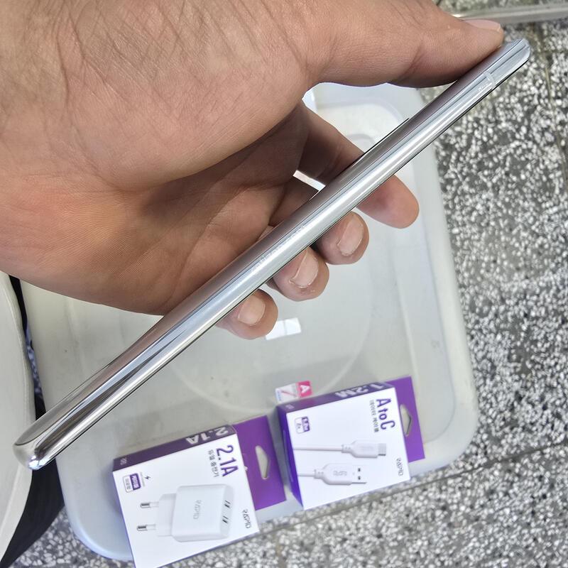 SK ����(A716) 128G �ǹ����� ����� �˴ϴ�