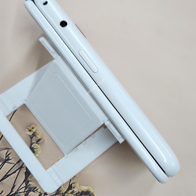 A��) ��Ÿ������ 32G ���ܻ� ȭ��Ʈ 63906