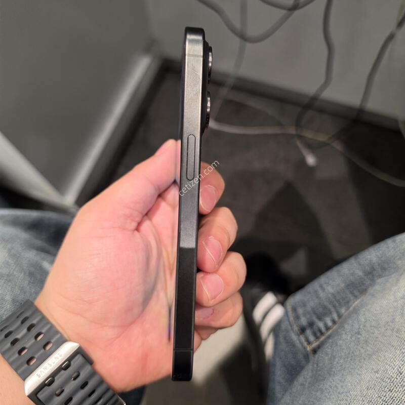 ������15���� 128GB �Ǹ��մϴ�