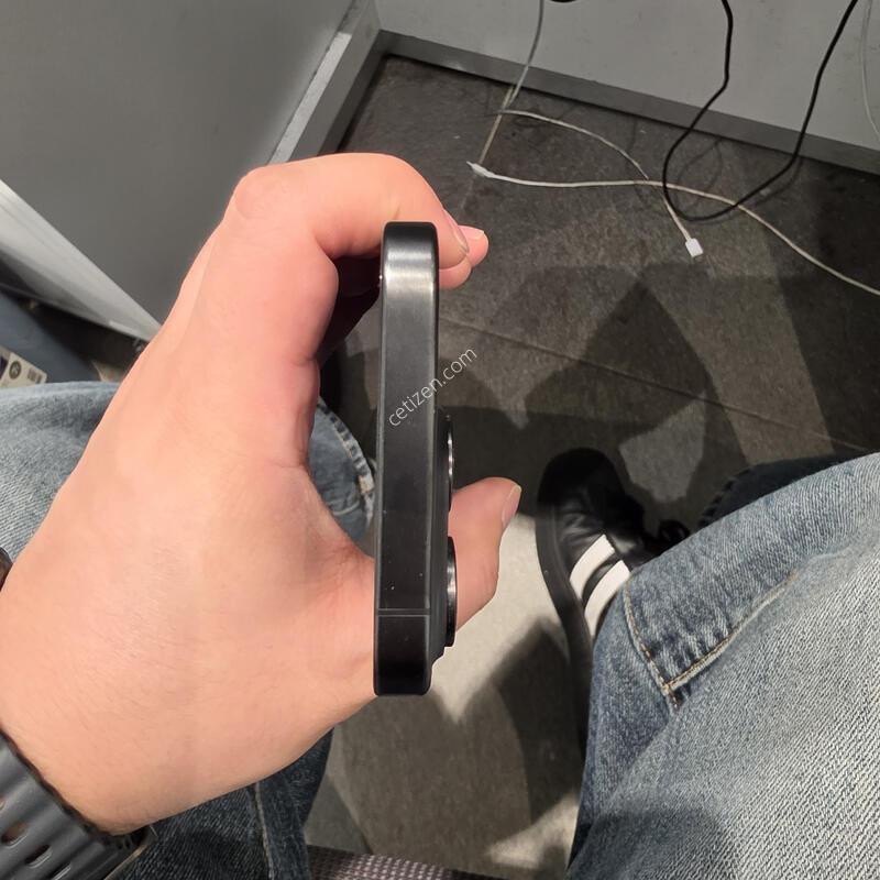 ������15���� 128GB �Ǹ��մϴ�