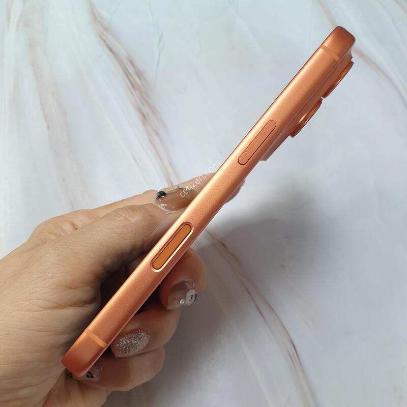 ������17���� �ڽ��Ϳ����� 256G S�� �Ǹ��մϴ�-���͸�98%