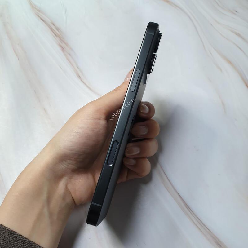 ������ 16���θƽ� ƼŸ������ 256G S�� �Ǹ��մϴ�
