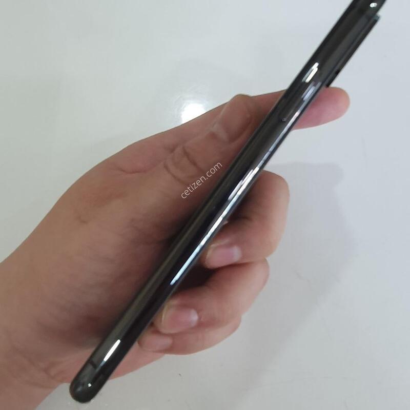 ������ XS 256G ���ܻ� �������⽺ ���±� �߰��� �����