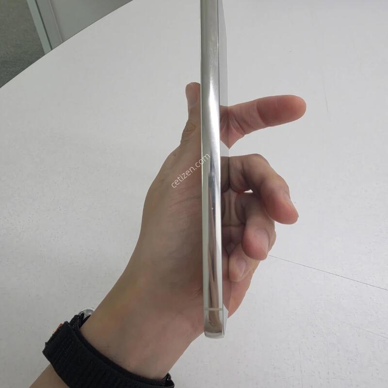������ S23 +  ƯS�� �ڱ��� ȭ��Ʈ ������