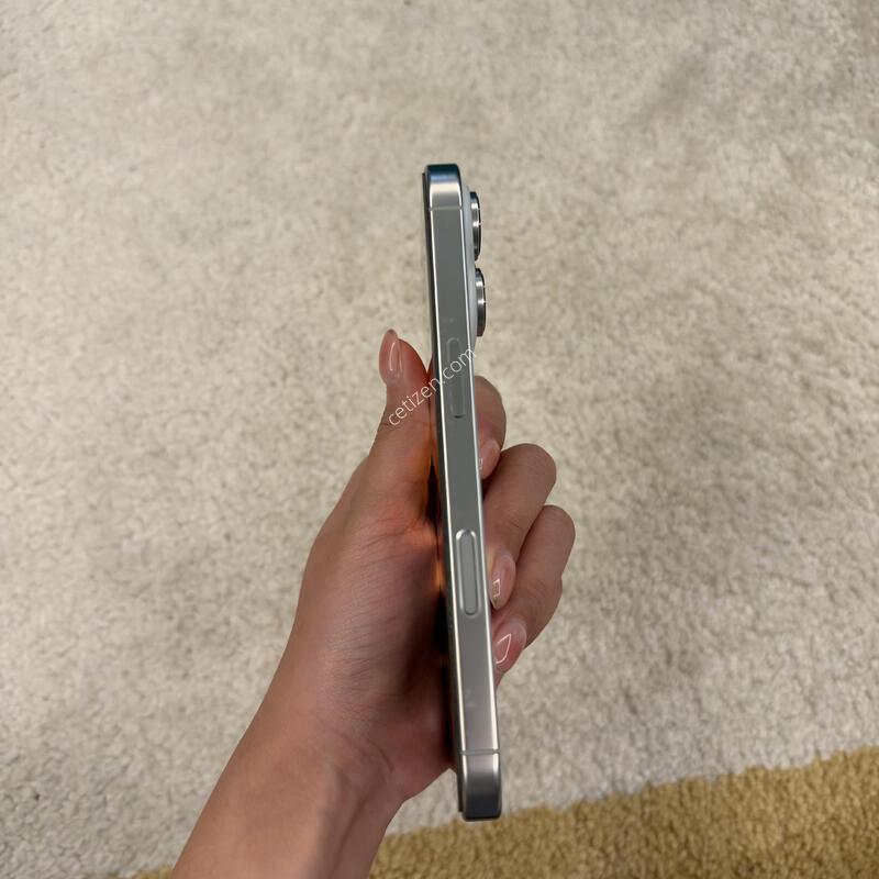 ������ 16 ���� 128GB �ǹ� Ǯ�ڽ�