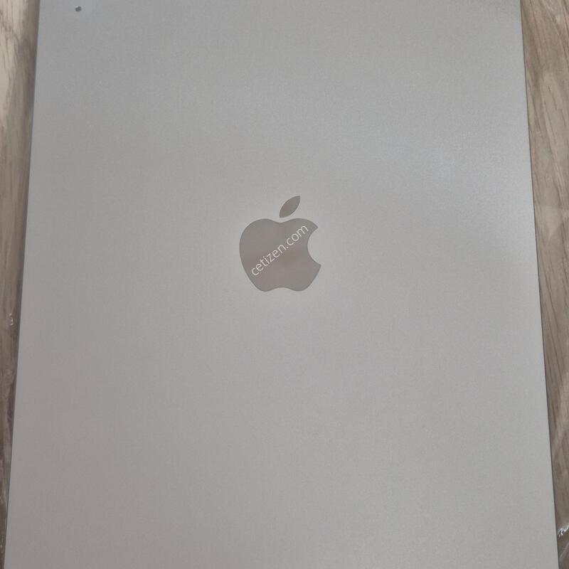 �����е� 11���� A16 128gb ����2��