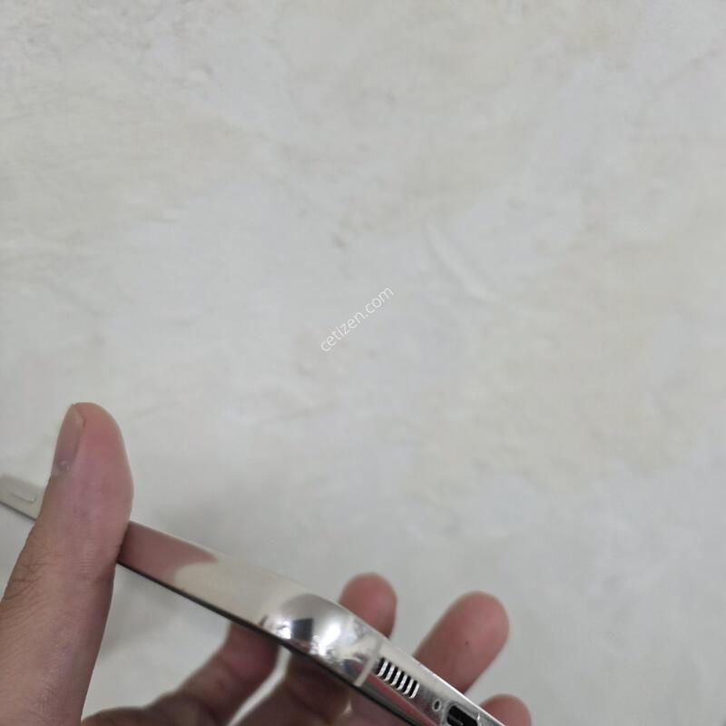 S23�÷��� ũ��