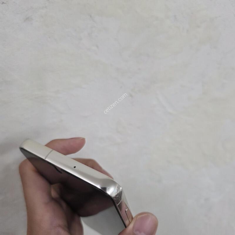 S23�÷��� ũ��