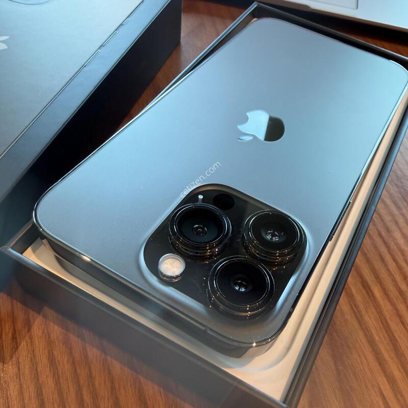 ������13���� 512GB �׷�����Ʈ