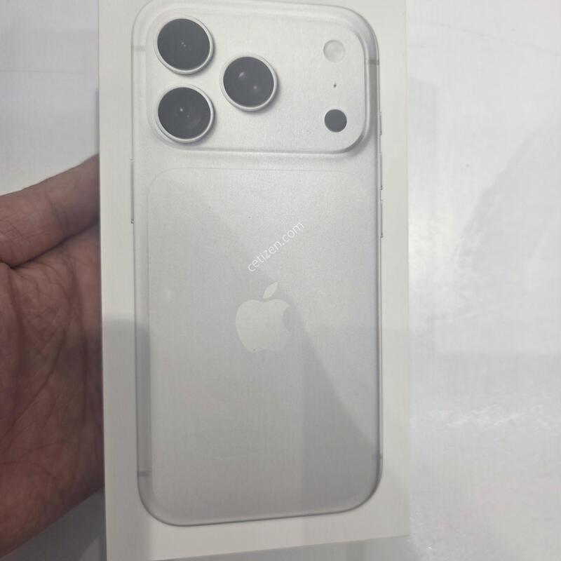 ������18���� 256GB �ǹ� �Ǹ��մϴ�.
