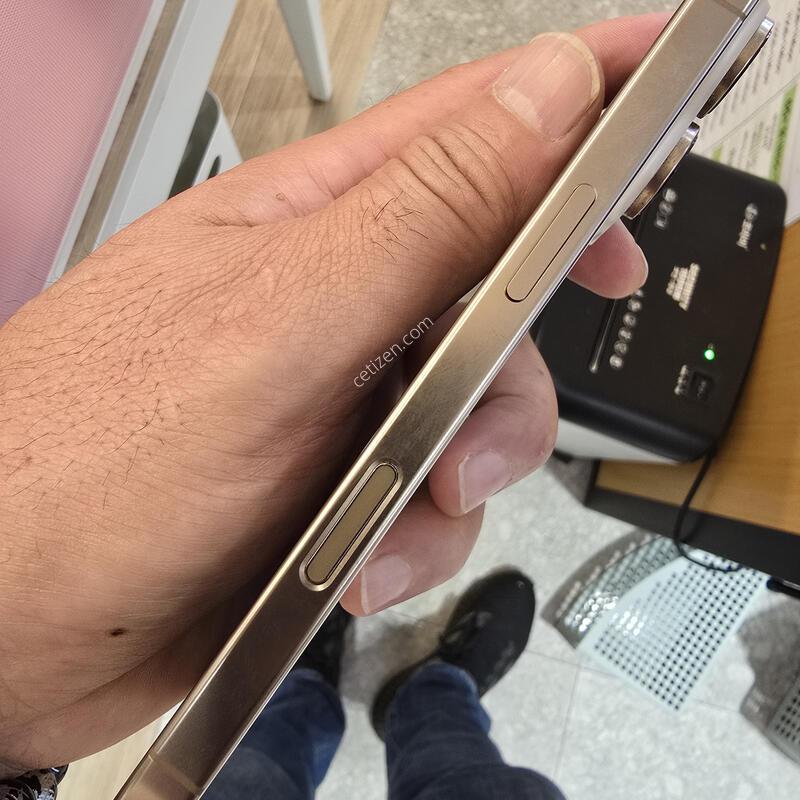 ���� ������16���� 256G ����Ʈ ƼŸ��   S�� �������� 88%