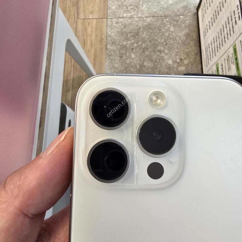 ������15pro 128g ȭ��Ʈ 86%