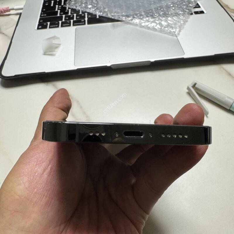 (100%)������13���� 128G �����α׸� �Ǹ��ؿ�.