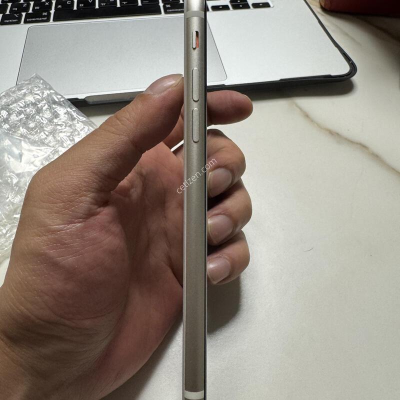 (100%)������SE3 128G ��Ÿ����Ʈ �Ǹ��ؿ�.