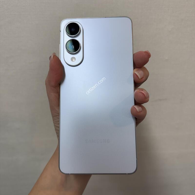 ������ S25���� 512GB ƯSSS�� ���̽����� �Ǹ��մϴ�