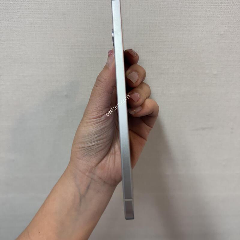 ������ S25���� 512GB ƯSSS�� ���̽����� �Ǹ��մϴ�