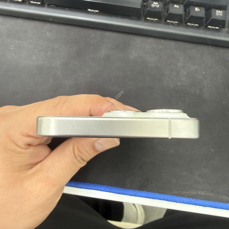 ������ 15���� ȭ��Ʈ 256GB
