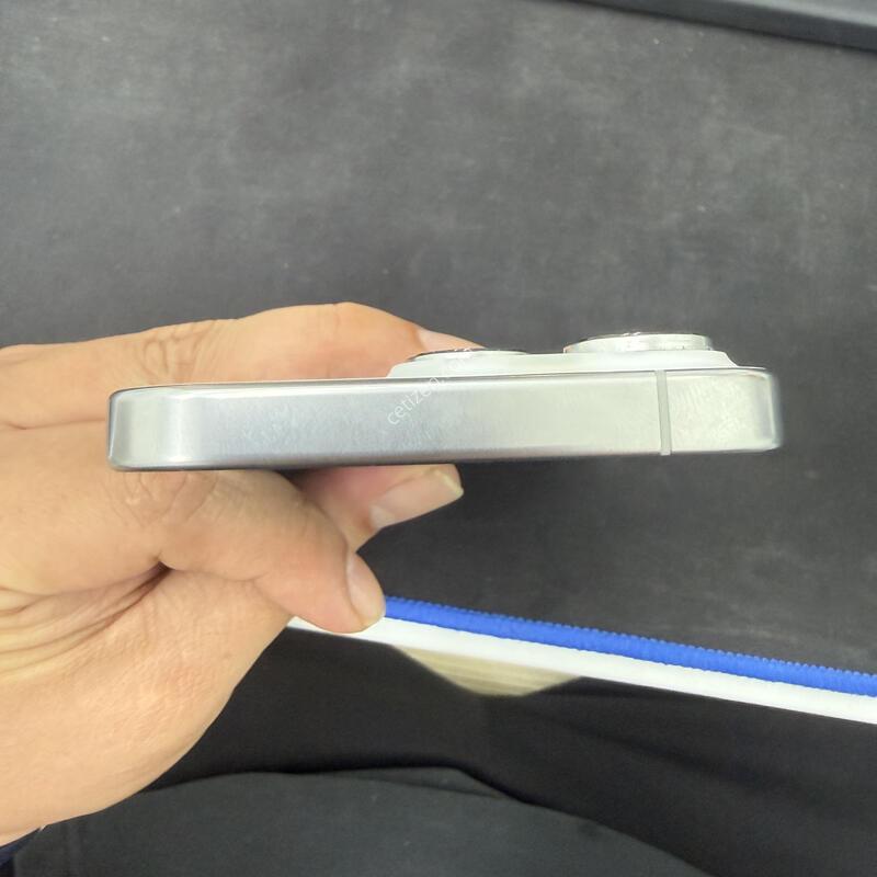 ������ 16���� �ǹ� 256GB