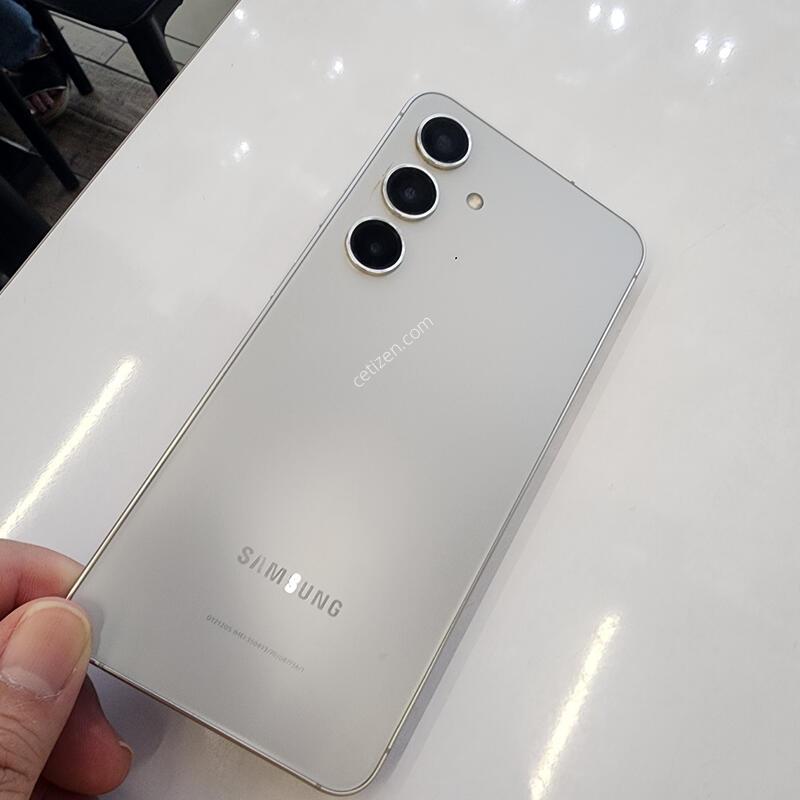 ������ s24