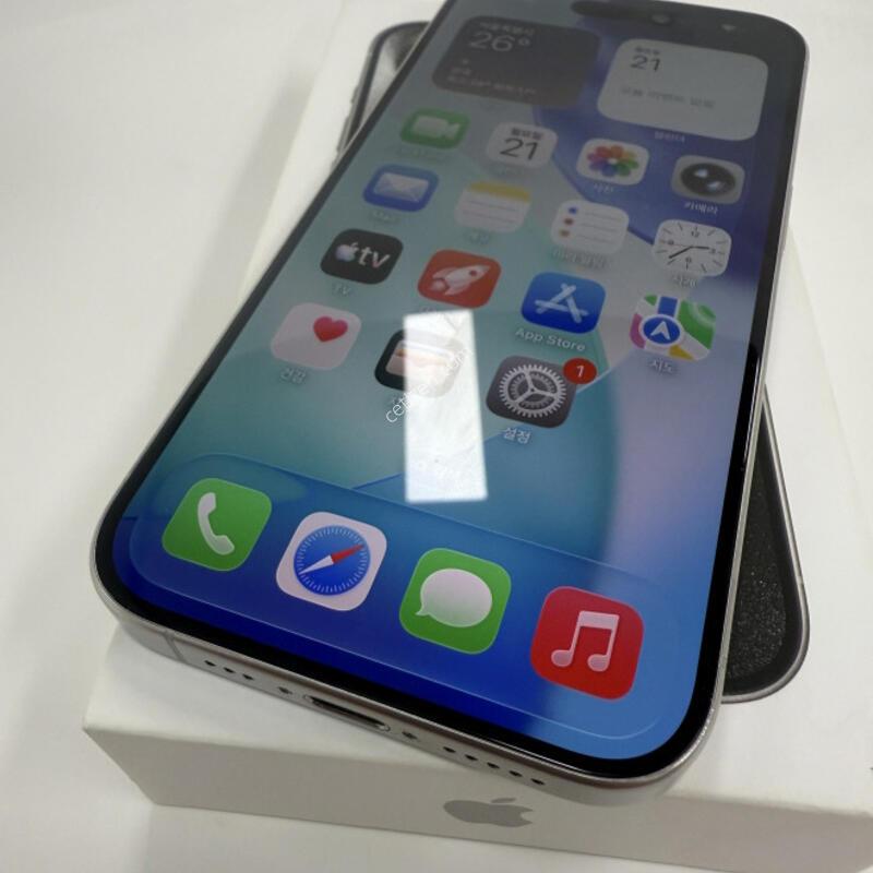 ������15����512GB ȭ��ƮƼŸ�� ����� �Ǹ��մϴ�.