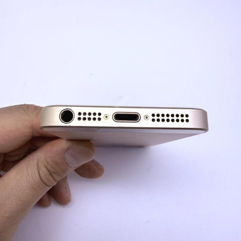������se1 ��� 64GB 84% �Ǹ�